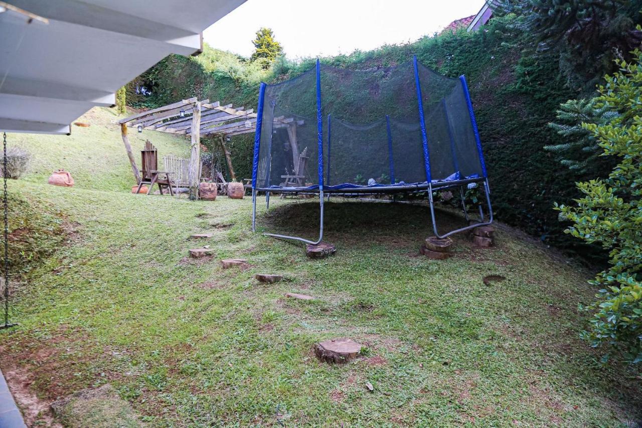 Chale Belga Em Condominio - 1,2 Km Do Centro Turistico Capivari Campos do Jordão المظهر الخارجي الصورة