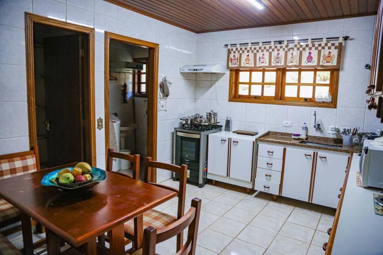 Chale Belga Em Condominio - 1,2 Km Do Centro Turistico Capivari Campos do Jordão المظهر الخارجي الصورة